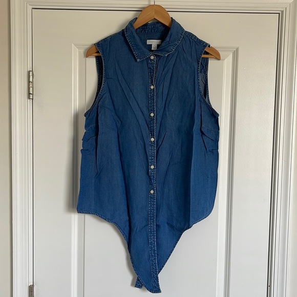 Charter Club Sleeveless Denim Buttons Down Blouse - Picture 3 of 16